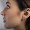 Hjerteformet sølv øreringe med grønlandske safirer